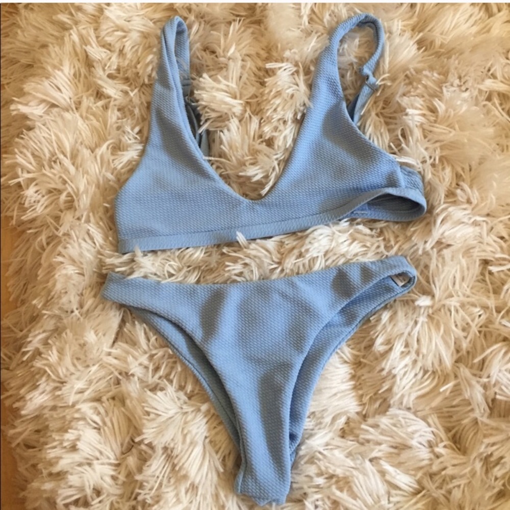 Blue bikini set 🏖